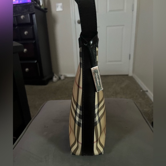 Burberry Handbag - Picture 4 of 8